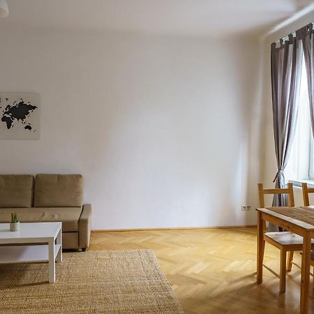 Central Living Apartments - Schoenbrunn Bécs Kültér fotó