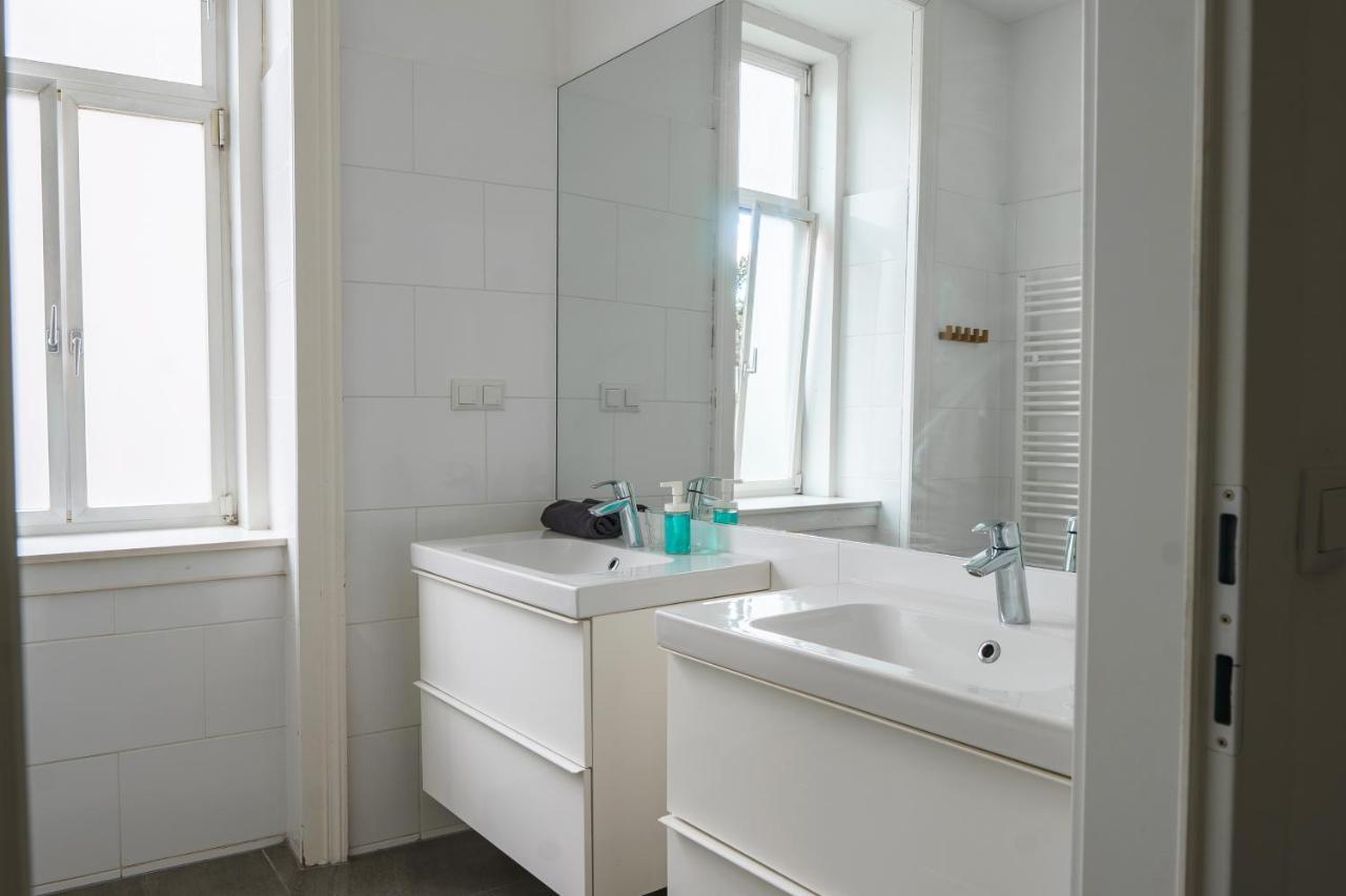 Central Living Apartments - Schoenbrunn Bécs Kültér fotó